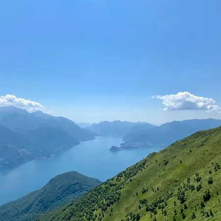 アパート Andrea's House Lake Como